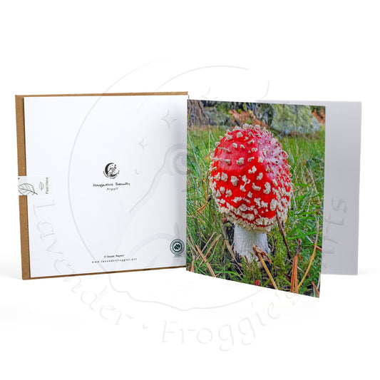Dangerous Beauty 15x15cm Square Greetings Card